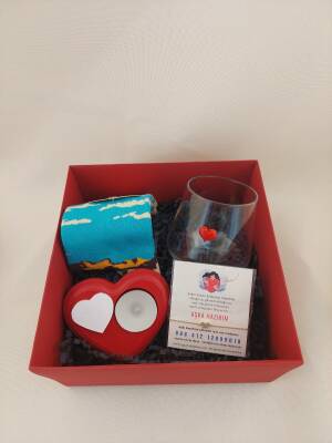 Sevgililer Günü El Yapımı Bardak Çorap Mumluk Bileklik Hediye Kutusu - 1
