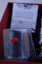 Sevgililer Günü El Yapımı Kalp Bardak Bileklik Çorap Kadınlara Özel Konsept Kutu - 6